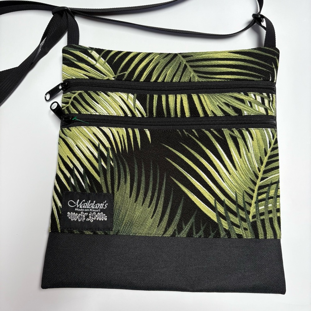 Mailelani’s Mana Elite Travel Bag, Palm Print Crossbody